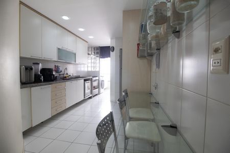 Apartamento para alugar com 100m², 3 quartos e 2 vagasCozinha