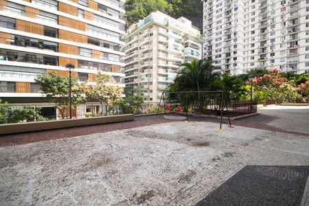 Apartamento para alugar com 100m², 3 quartos e 2 vagasÁrea comum