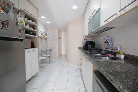 Apartamento para alugar com 100m², 3 quartos e 2 vagasCozinha