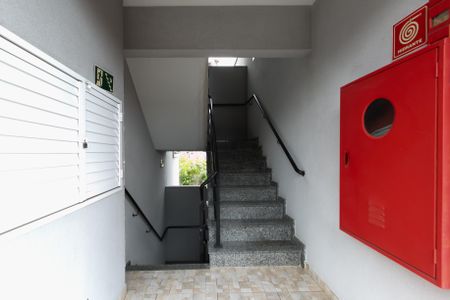 Apartamento à venda com 35m², 2 quartos e sem vaga Apartamento à venda com 35m², 2 quartos e sem vagaEscada / Entrada