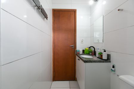 Apartamento à venda com 35m², 2 quartos e sem vaga Apartamento à venda com 35m², 2 quartos e sem vagaBanheiro
