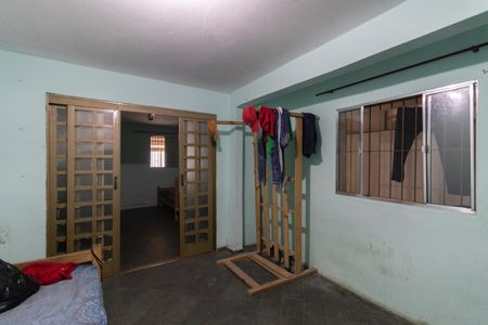 Casa à venda com 400m², 2 quartos e 1 vaga Casa à venda com 400m², 2 quartos e 1 vagaCasa 2 - Quarto