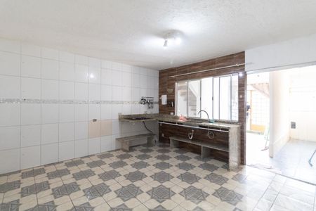 Casa à venda com 400m², 2 quartos e 1 vaga Casa à venda com 400m², 2 quartos e 1 vagaCozinha