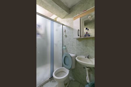 Casa à venda com 400m², 2 quartos e 1 vaga Casa à venda com 400m², 2 quartos e 1 vagaCasa 2 - Banheiro