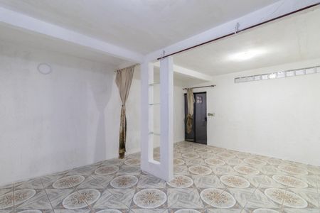 Casa à venda com 400m², 2 quartos e 1 vaga Casa à venda com 400m², 2 quartos e 1 vaga Sala