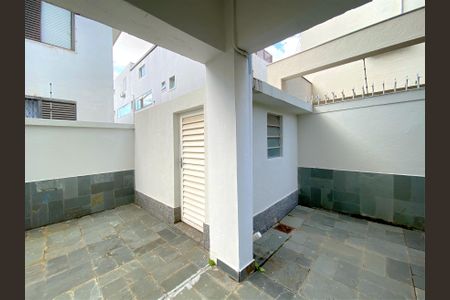 Apartamento à venda com 241m², 5 quartos e 4 vagasVagas