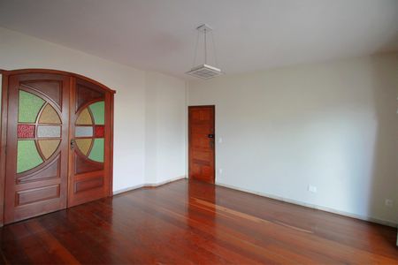 Apartamento à venda com 241m², 5 quartos e 4 vagasSala