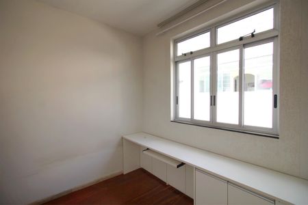 Apartamento à venda com 241m², 5 quartos e 4 vagasQuarto 3