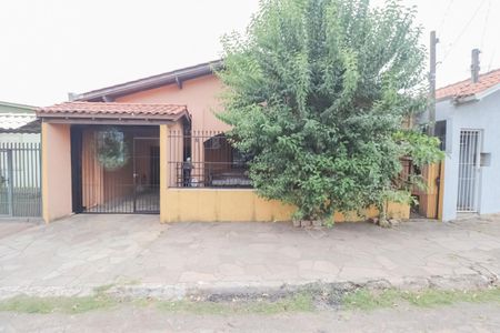Casa à venda com 120m², 3 quartos e 2 vagas Casa à venda com 120m², 3 quartos e 2 vagasFachada