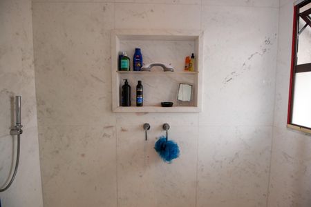 Casa à venda com 800m², 3 quartos e 6 vagasBanheiro da Suíte 1