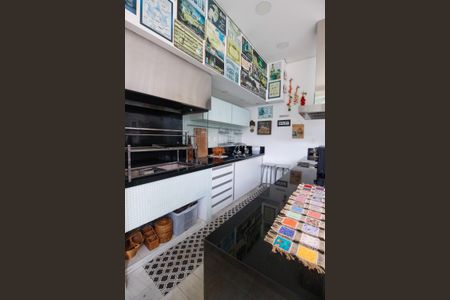 Casa à venda com 800m², 3 quartos e 6 vagasÁrea comum