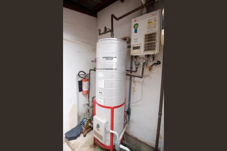 Casa à venda com 800m², 3 quartos e 6 vagasAquecedor