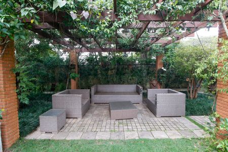 Casa à venda com 800m², 3 quartos e 6 vagasQuintal