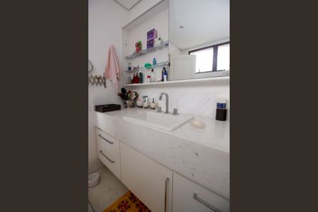 Casa à venda com 800m², 3 quartos e 6 vagasBanheiro 1