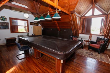 Casa à venda com 800m², 3 quartos e 6 vagasSótão