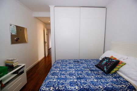 Casa à venda com 800m², 3 quartos e 6 vagasSuíte 2