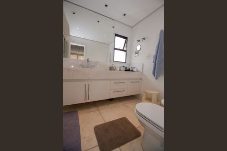 Casa à venda com 800m², 3 quartos e 6 vagasBanheiro da Suíte 1