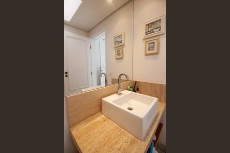 Casa à venda com 800m², 3 quartos e 6 vagasBanheiro 2