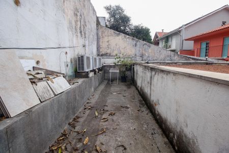 Casa à venda com 800m², 3 quartos e 6 vagasQuintal