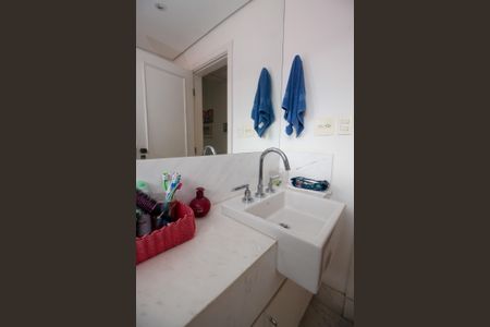 Casa à venda com 800m², 3 quartos e 6 vagasBanheiro da Suíte 3