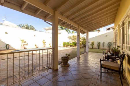 Casa de condomínio para alugar com 400m², 3 quartos e 4 vagas Casa de condomínio para alugar com 400m², 3 quartos e 4 vagasÁrea comum