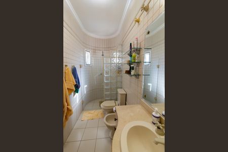 Casa de condomínio para alugar com 400m², 3 quartos e 4 vagas Casa de condomínio para alugar com 400m², 3 quartos e 4 vagasBanheiro Social