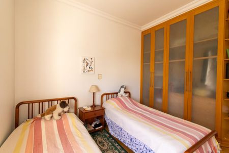 Casa de condomínio para alugar com 400m², 3 quartos e 4 vagas Casa de condomínio para alugar com 400m², 3 quartos e 4 vagasQuarto 1