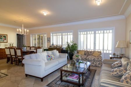 Casa de condomínio para alugar com 400m², 3 quartos e 4 vagas Casa de condomínio para alugar com 400m², 3 quartos e 4 vagasSala