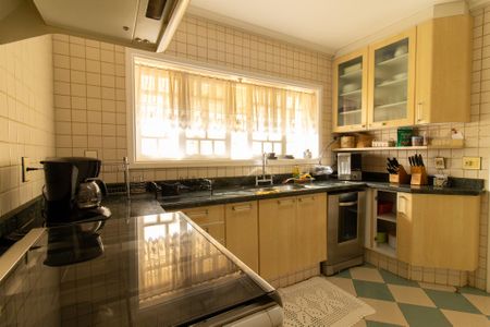 Casa de condomínio para alugar com 400m², 3 quartos e 4 vagas Casa de condomínio para alugar com 400m², 3 quartos e 4 vagasCozinha