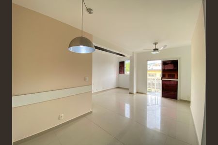 Apartamento à venda com 70m², 2 quartos e 1 vagaSala