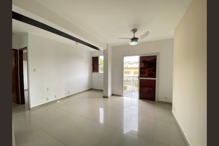 Apartamento à venda com 70m², 2 quartos e 1 vagaSala