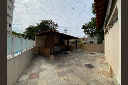 Apartamento à venda com 70m², 2 quartos e 1 vagaÁrea comum