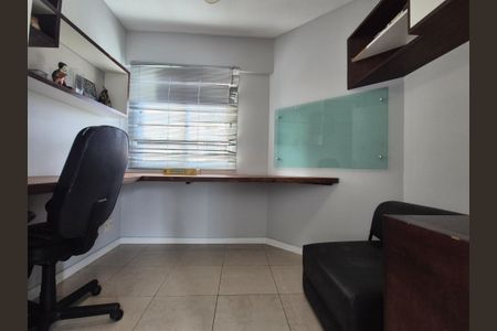 Apartamento para alugar com 120m², 3 quartos e 2 vagas Apartamento para alugar com 120m², 3 quartos e 2 vagasEscritório