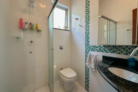 Casa à venda com 261m², 3 quartos e 2 vagasBanheiro