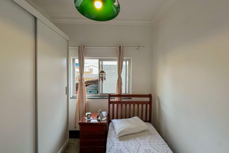 Casa à venda com 261m², 3 quartos e 2 vagasQuarto 2