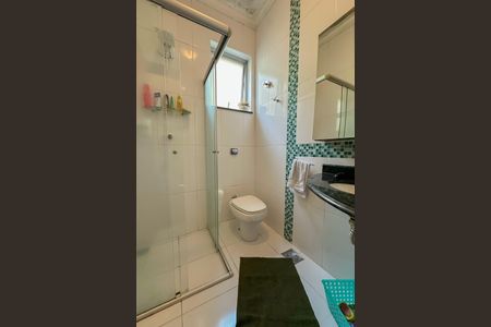 Casa à venda com 261m², 3 quartos e 2 vagasBanheiro