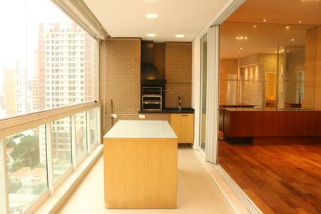 Apartamento à venda com 137m², 3 quartos e 3 vagasVaranda 