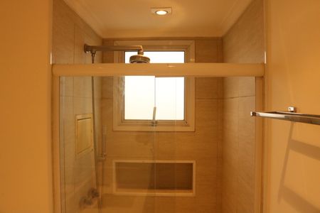 Apartamento à venda com 137m², 3 quartos e 3 vagasBanheiro da Suíte 2