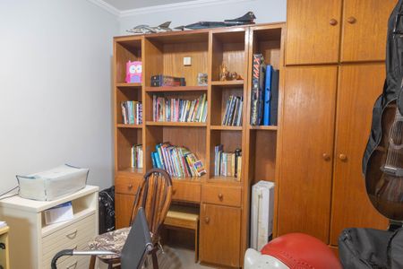 Casa à venda com 237m², 4 quartos e 8 vagasQuarto 2 