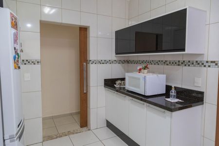 Casa à venda com 237m², 4 quartos e 8 vagasCozinha