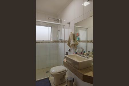 Casa à venda com 237m², 4 quartos e 8 vagasBanheiro Suíte