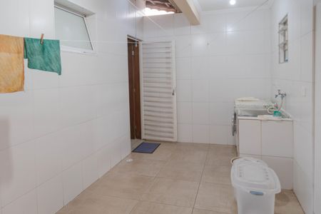 Casa à venda com 237m², 4 quartos e 8 vagasÁrea de Serviço