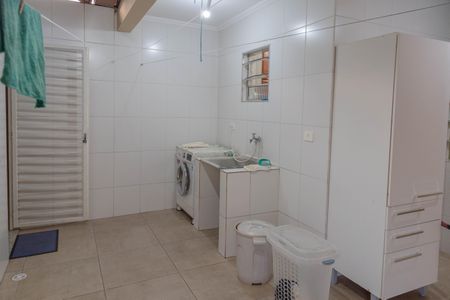 Casa à venda com 237m², 4 quartos e 8 vagasÁrea de Serviço