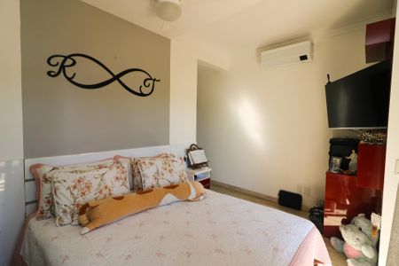 Casa à venda com 400m², 4 quartos e 3 vagas Casa à venda com 400m², 4 quartos e 3 vagasSuíte