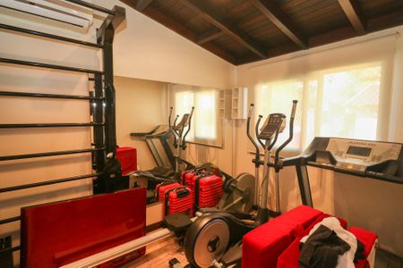 Casa à venda com 400m², 4 quartos e 3 vagas Casa à venda com 400m², 4 quartos e 3 vagasCloset do quarto 3