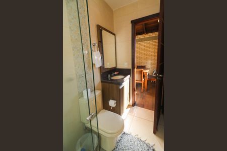 Casa à venda com 400m², 4 quartos e 3 vagas Casa à venda com 400m², 4 quartos e 3 vagasBanheiro Social 2