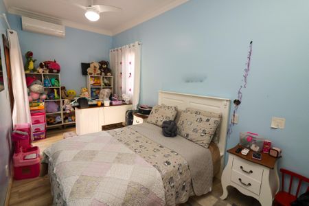 Casa à venda com 400m², 4 quartos e 3 vagas Casa à venda com 400m², 4 quartos e 3 vagasQuarto 2