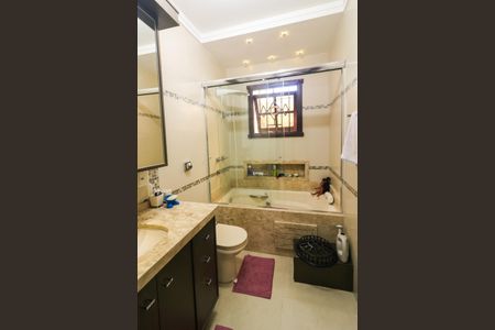 Casa à venda com 400m², 4 quartos e 3 vagas Casa à venda com 400m², 4 quartos e 3 vagasBanheiro Social 1