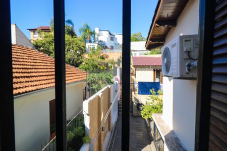 Casa à venda com 400m², 4 quartos e 3 vagas Casa à venda com 400m², 4 quartos e 3 vagasVista do Quarto 2