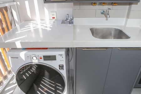 Apartamento à venda com 73m², 2 quartos e 1 vagaCozinha e Área de Serviço